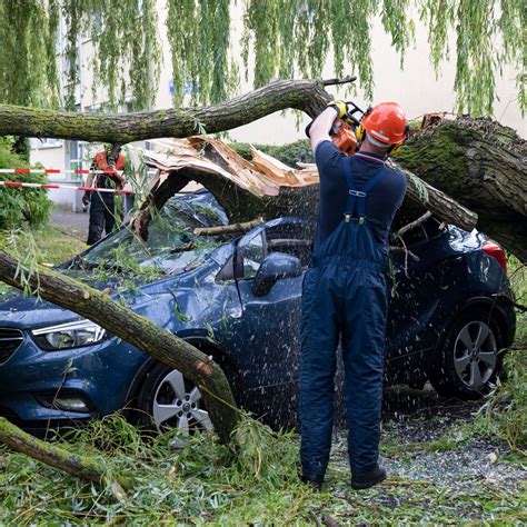 Unwetter Chaos In Kassel Auswirkungen Weiter Sp Rbar Hessenschau De