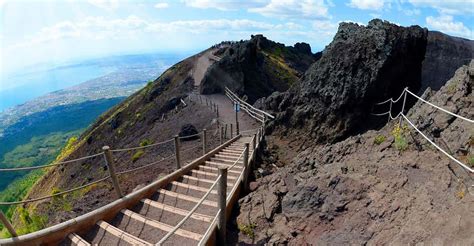 Pompéi Transfert au cratère du Vésuve avec billet d entrée GetYourGuide