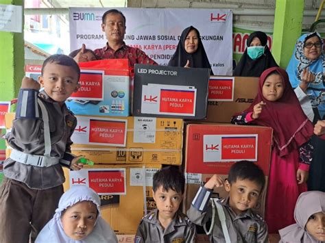 Melalui Program Tjsl Hutama Karya Bangun Fasilitas Umum Pendidikan Di