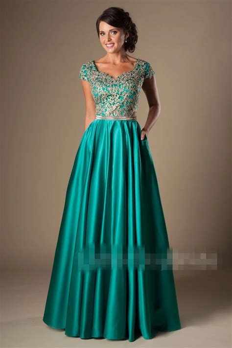 2017 Turquoise Gold Long A Line Modest Prom Dresses With Short Sleeves