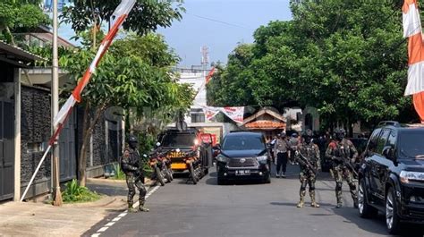 Penyidik Bareskrim Reka Ulang Peristiwa Magelang Di Jakarta Tersangka