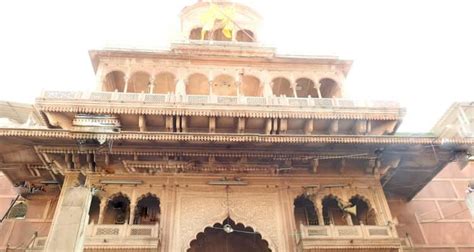 Allahabad Hc Approves Up Govts Vrindavan Banke Bihari Temple Corridor