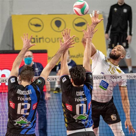 Volley Ligue A Coup d arrêt comptable pour le Stade Poitevin après