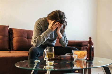 Dangers Of Quitting Alcohol Cold Turkey Riviera Recovery Sober Living In Los Angeles