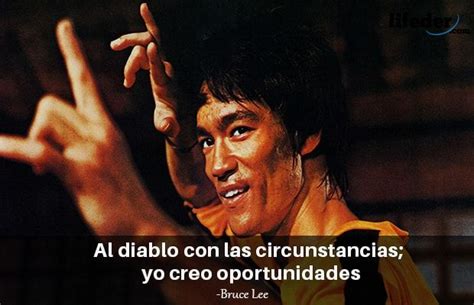 Las 100 Mejores Frases de Bruce Lee con Imágenes