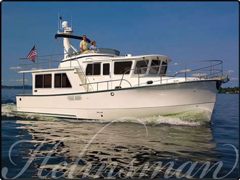 HELMSMAN - Helmsman Trawler Yachts