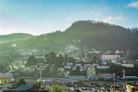 Premium Photo | Ooty city view with small houses at morning with ...