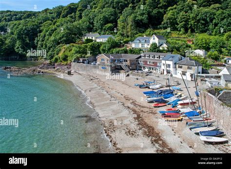 The coastal village of Cawsand in Cornwall, UK Stock Photo - Alamy