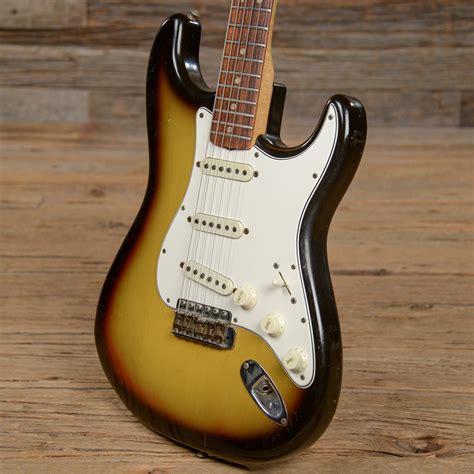 Fender Stratocaster Three Tone Sunburst 1965 (s045) | Chicago Music ...