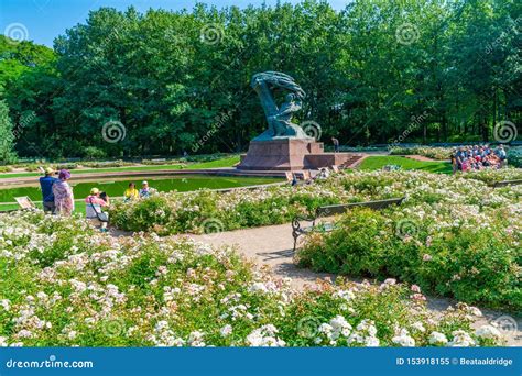 The Chopin Statue In Warsaw S Royal Baths Park Editorial Photo