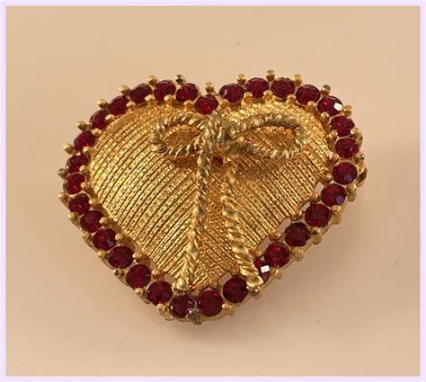 Vintage Eisenberg Ice Heart Shaped With Red Rhinestone Pin Brooch