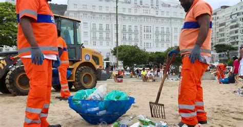 Virada De Ano No Rio De Janeiro Bate Recorde Em Produ O De Lixo