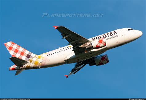 EC MTE Volotea Airlines Airbus A319 111 Photo By Varani Ennio VRN