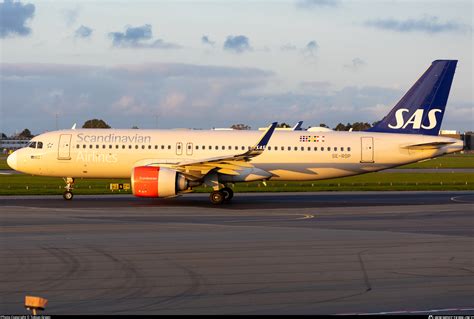 SE ROP SAS Scandinavian Airlines Airbus A320 251N Photo By Tobias Green