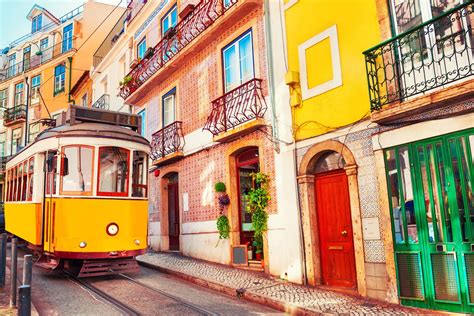 As Ruas Mais Bonitas De Lisboa Vibrantes E Pitorescas