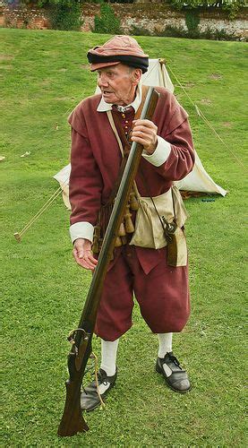 A Veteran Of The Sealed Knot An English Civil War Re Enactment Group