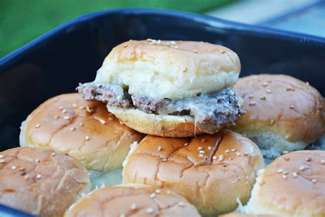 Recipe: Easy Sliders