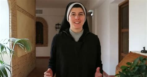 Sor Marta Al Descubierto Monja Influencer Bodas De Aluminio Y Los