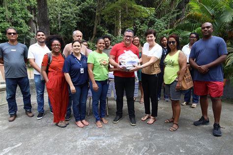 PROGRAMA NITERÓI SOLIDÁRIA COMEÇA A ENTREGAR ALIMENTOS DE ARRECADAÇÃO