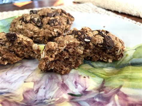 Vegan Chocolate Chip Almond Butter Oatmeal Cookies The Munted Chef