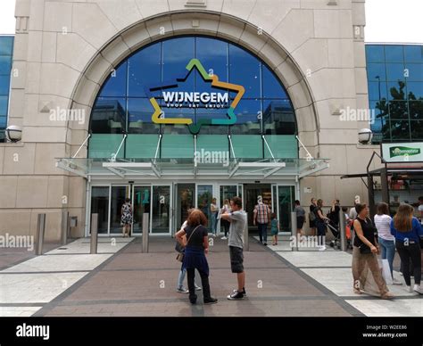 Shopping Center Wijnegem Openingsuren Zondag