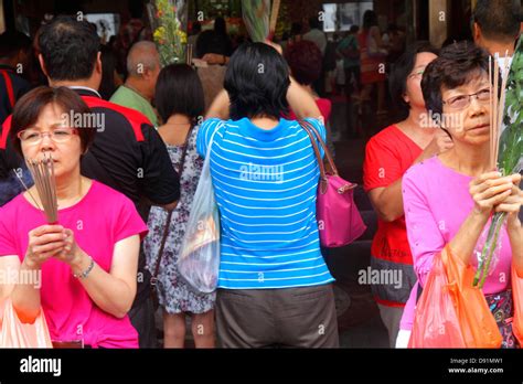 Singapore Waterloo Street Kwan Im Thong Hood Cho Chinese Temple Incense