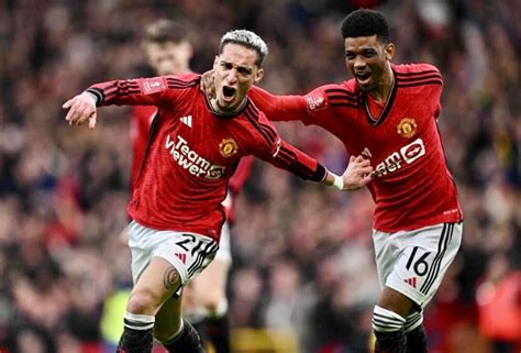 United Tamatkan Impian Quadruple Liverpool Warta Oriental