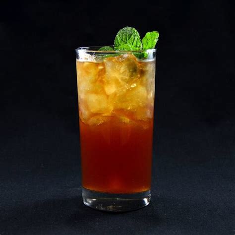 12 Delicious Dark Rum Cocktails - The Kitchen Community