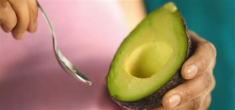 6 Healthy Reasons To Eat Avocados Every Day Healthy Central Blog