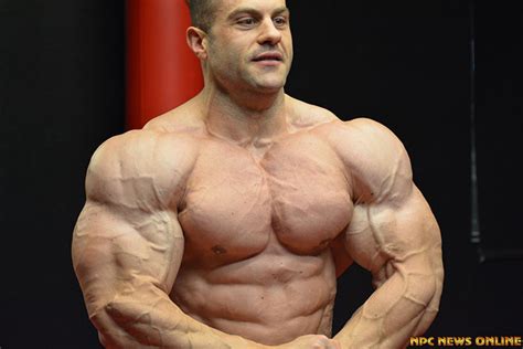 Ifbb Pro Bodybuilder Evan Centopani Posing 2 Weeks Out From The 2016 Arnold Classic Npc News