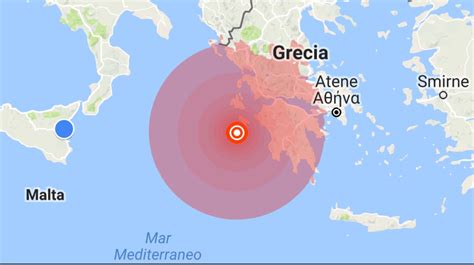 Trema La Sicilia E Parte DellItalia Terremoto Di 6 8 Al Largo Della