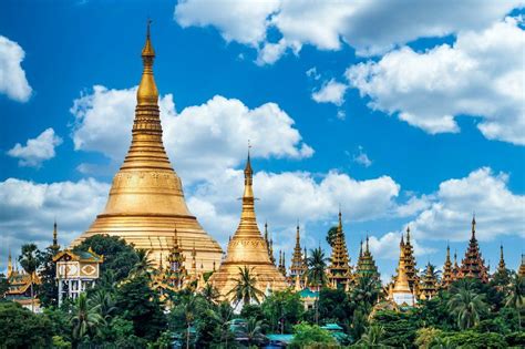 Shwedagon Pagoda: A Majestic Landmark in Yangon City