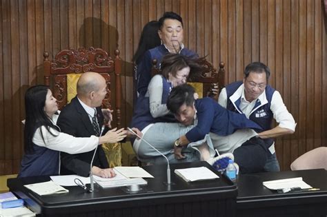 國會改革難道不是民進黨主張的嗎？柯文哲譴責民進黨施暴 民眾網