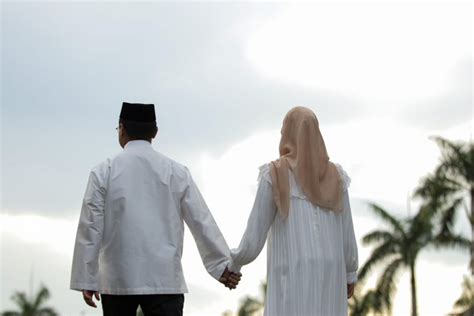 Indonesia Passes Criminal Code Banning Sex Outside Of Marriage