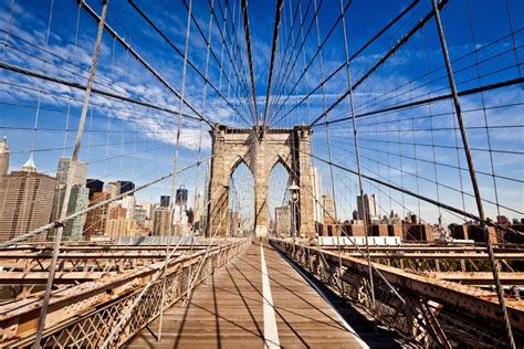 Puente De Brooklyn En Nueva York El Gran Puente Famoso Foto Editorial Imagen De Puente