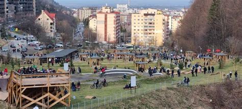 Treab Rom Neasc Cel Mai Nou Parc Din Bra Ov A Intrat N Repara Ii