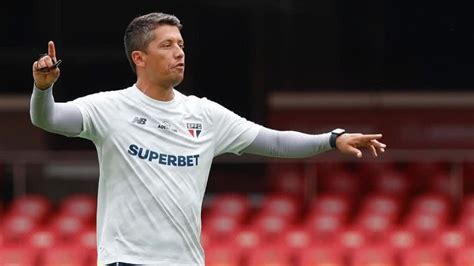 Vitória Anuncia Oficialmente Chegada Do Técnico Thiago Carpini Confira