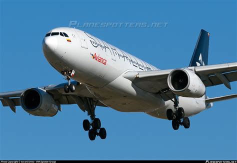 N Av Avianca Airbus A Photo By Varani Ennio Vrn Spotter