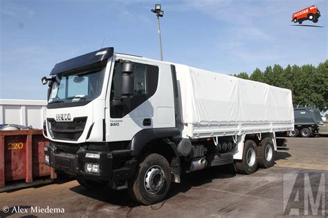 Foto Iveco Trakker Van Van Vliet Trucks Truckfan