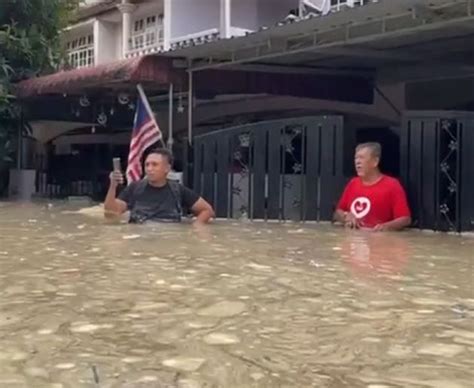 Mbi Kesan Punca Sisa Minyak Bersama Banjir Di Arena Kepayang Putra