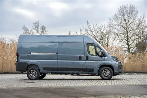 Vauxhall Movano Electric Van Review Van Reviewer