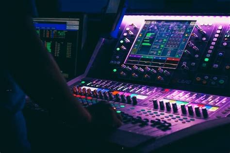 What is Distortion in Music? - A Deep Dive into Audio Effects