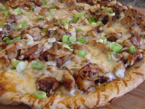 Spicy Garlic Chicken Pizza Recipe