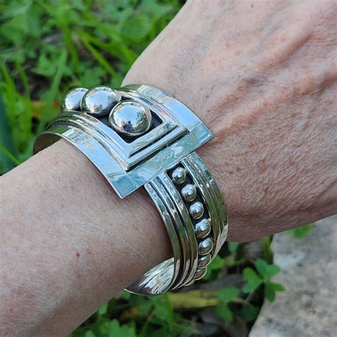 Taxco Mexico Sterling Silver Clamp Hinged Bangle Brac Gem