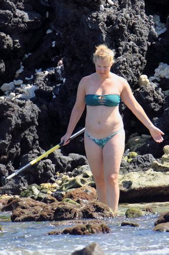 Life S A Beach Amy Schumer S Bikini Vacation In Hawaii Splashy