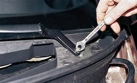 Не работает стеклоочиститель: возможные причины и способы решения ...