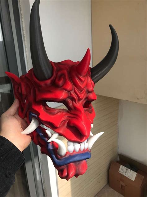 Case Sharing 3dprinted Oni Mask Models Were Split Into Parts Painted Separately And Glued