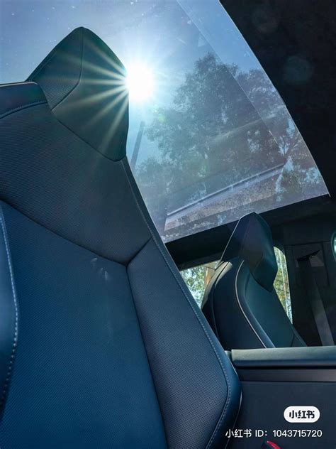 Tesla Cybertruck UI and interior get closer looks in new photos