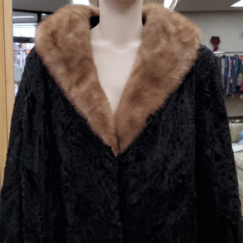 Vintage Broadtail Lamb Fur Coat With Mink Collar Gem