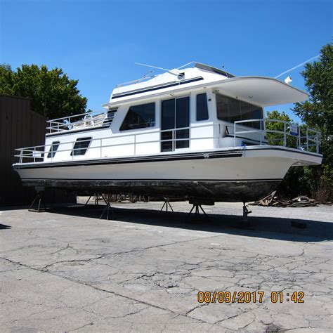 1993 Gibson 44 Classic Power Boat For Sale